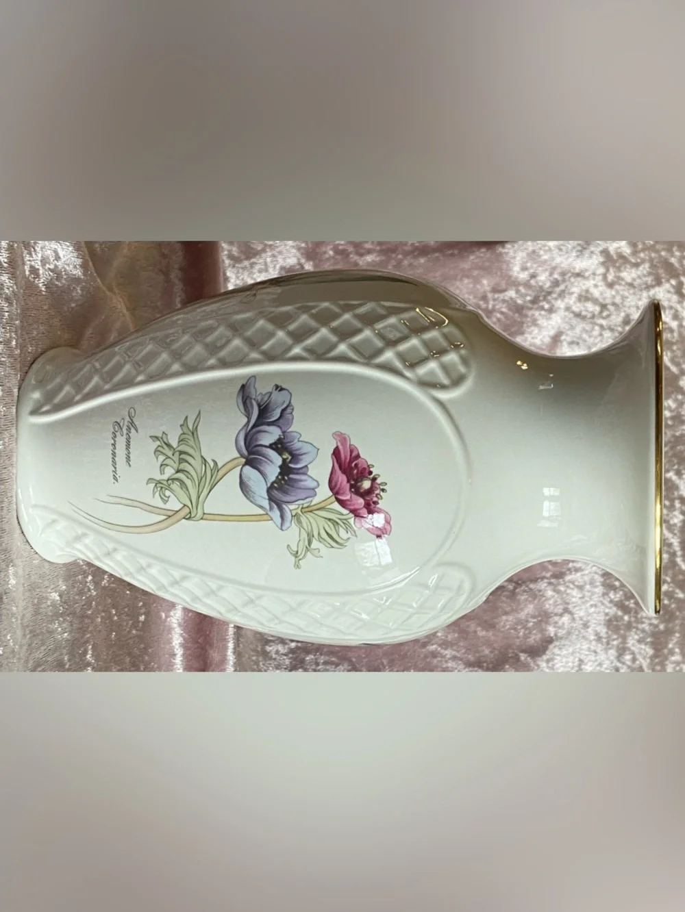 ROYAL WINTON Vintage Rare Elegant Porcelain Vase- 4 Sided w/Flowers🪻 & ♦️Lattice